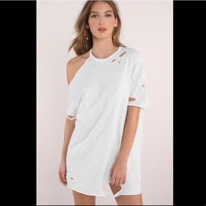 Oversized Zara distressed white tee
